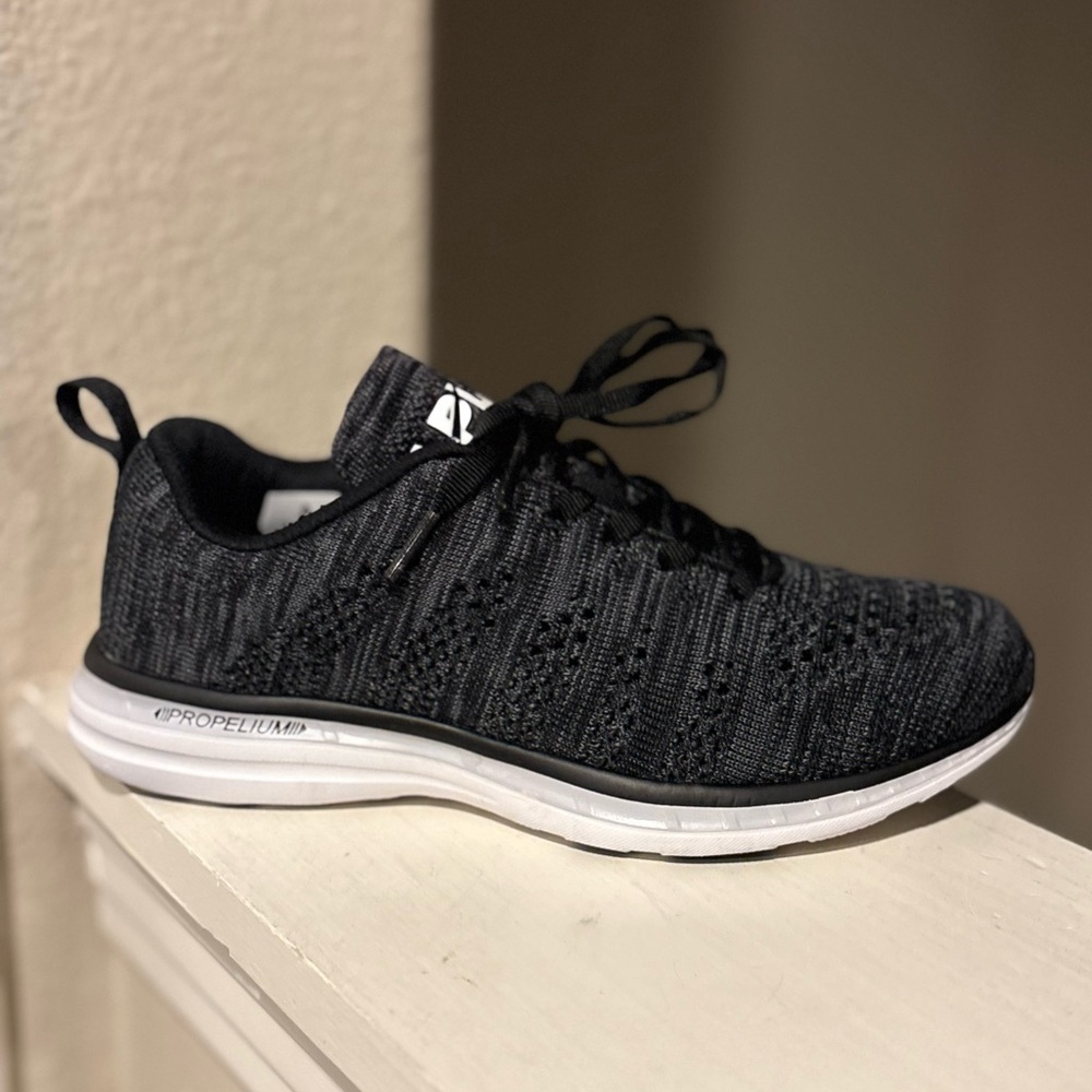 APL Shoes Women's Size 6 Black Gray White Techloom Pro Running Casual Sneakers - Picture 2 of 9